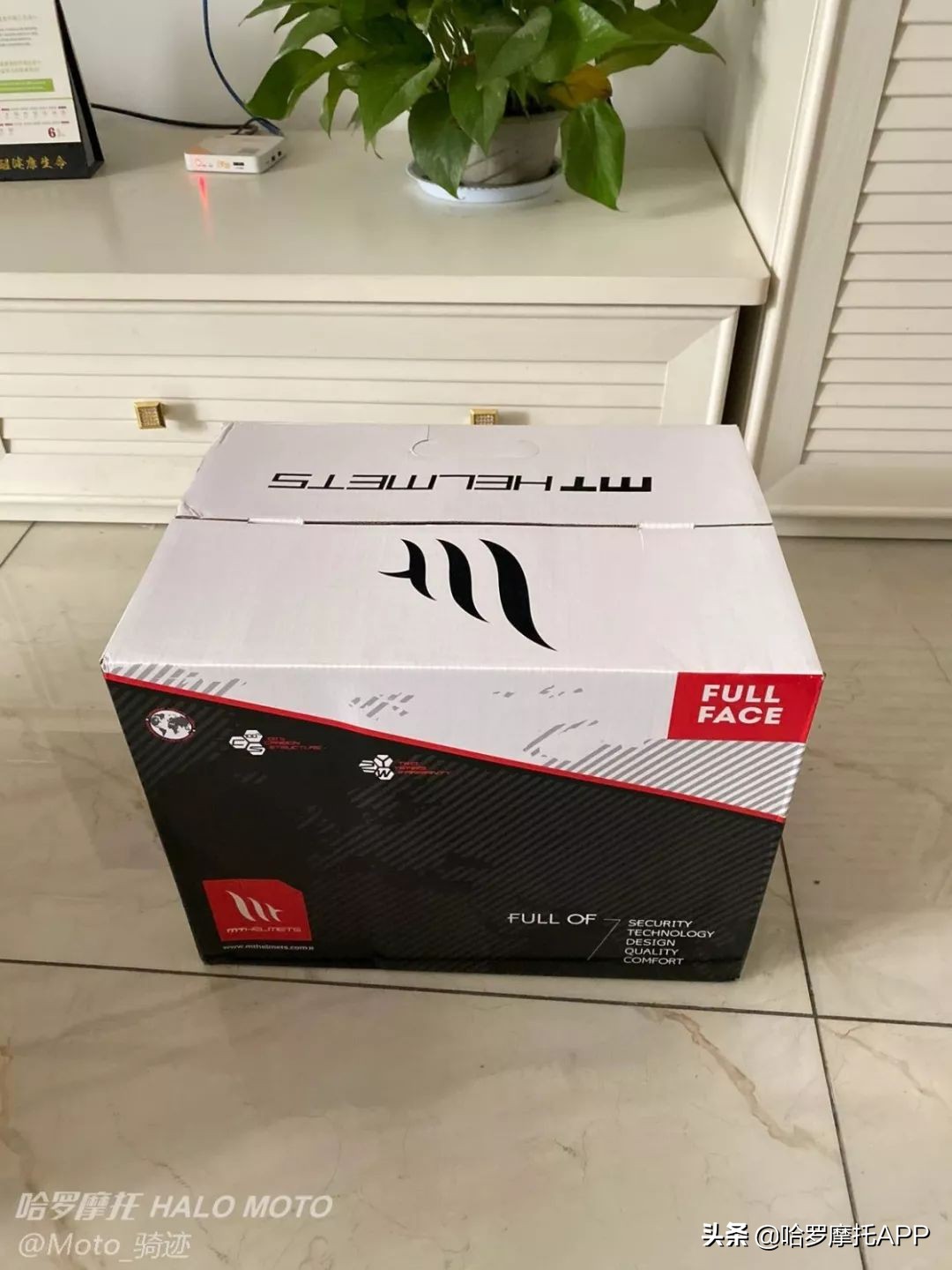 碳纤维头盔蛇纹,mt碳纤维复古头盔