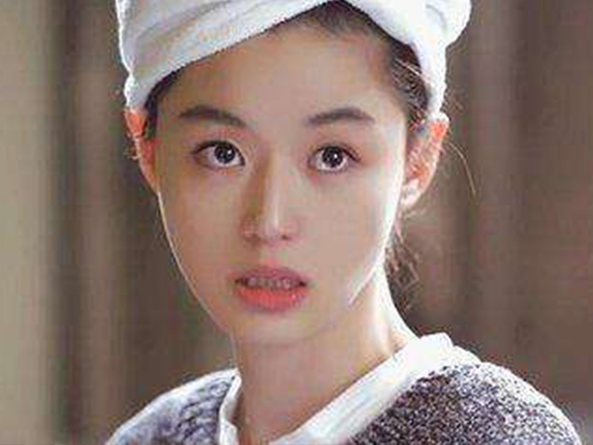 推荐几款皮肤白使用的粉底液,推荐四款适合秋冬的粉底液