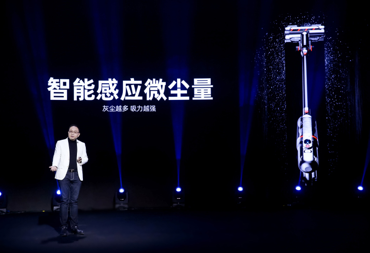 小狗t12吸拖一体吸尘器真实测评,全球最先进的家用吸尘器