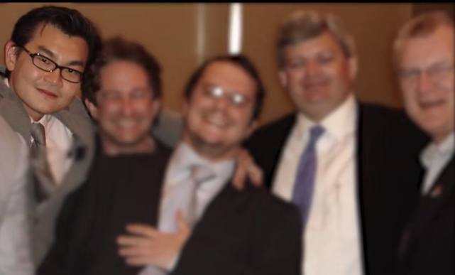 印度籍华人,伪装成富二代,卖假酒给外国人,被罚款2800万