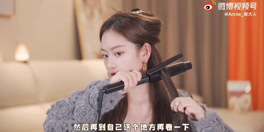 扁塌稀疏头发怎么变蓬松,头发贴头顶塌怎么扎