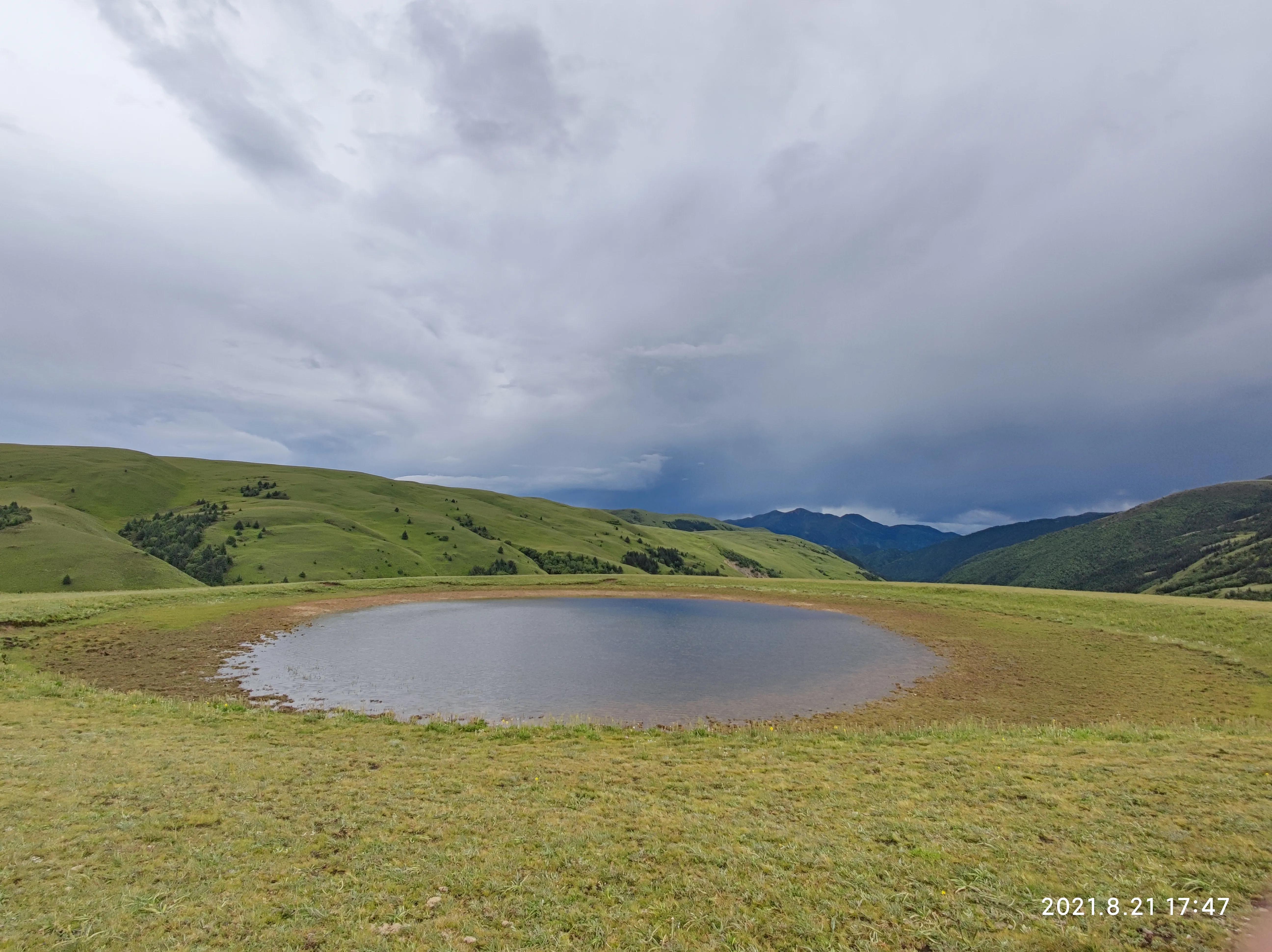 格聂之眼的由来,亚丁到格聂之眼