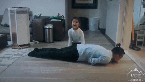 适合在家里玩的小游戏5岁到15岁,适合十个人玩的室内小游戏