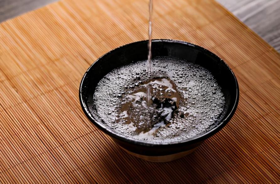 璐拱鐧介厭濡備綍鐪嬫槸绾伯椋熼厭,甯傚満涓婁拱鐨勭櫧閰掑ぇ閮芥槸閰掔簿閰掑悧