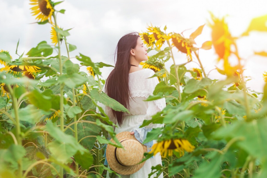阿玛尼405唇釉真实试色,阿玛尼的网红口红