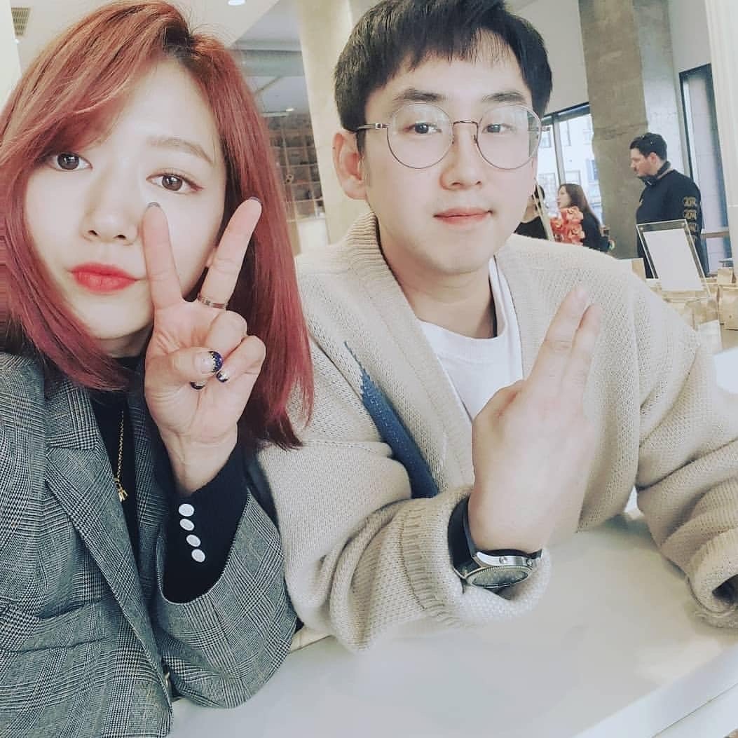 朴信惠穿红格子长衣照片,朴信惠换脸