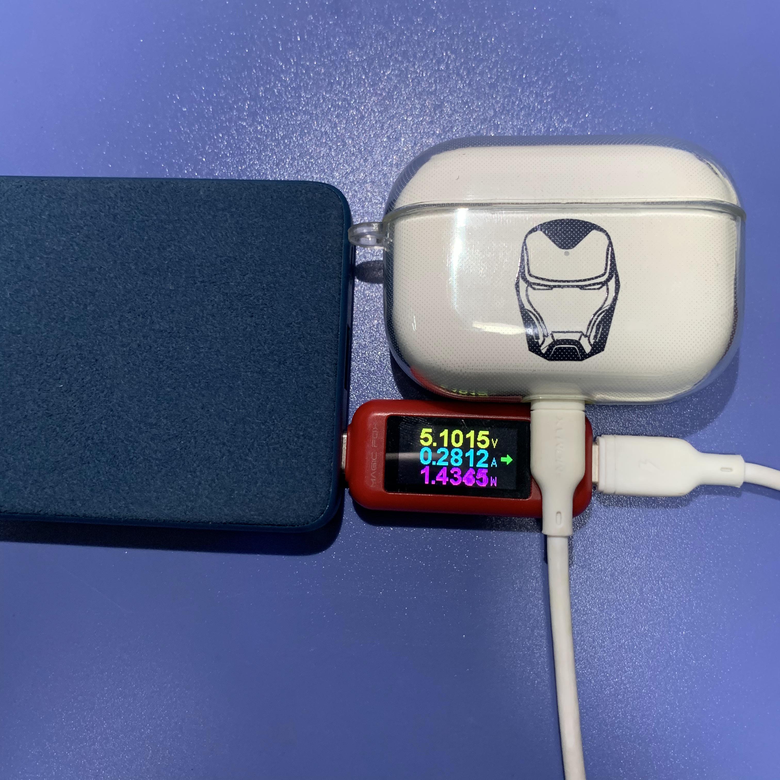 爱国者移动电源2018纪念版,爱国者10000毫安充电宝测评