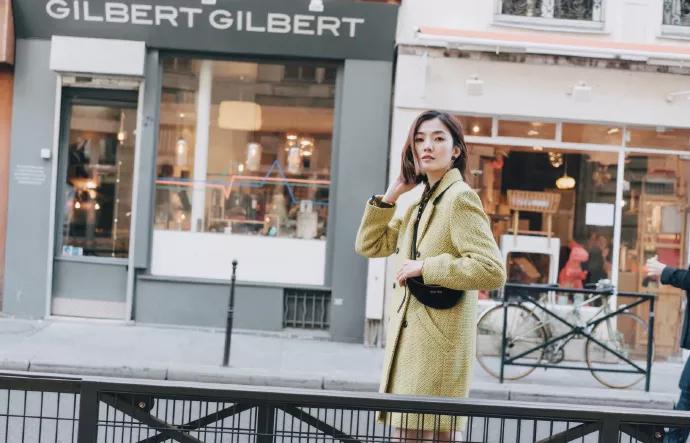 最新款的腰包简单一点,斜挎腰包最值得入手的大牌