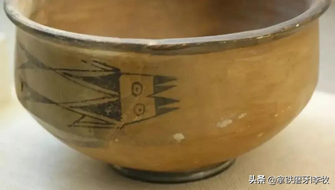 国学《山海经》——何罗鱼，一个头带着十条身子，你是咋长出来的