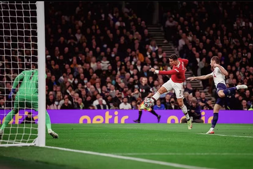 英超第十轮战报阿森纳月度不败豪门集体让路切尔西倒车领跑