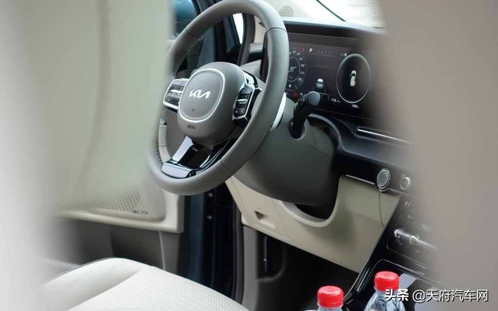 懂车帝起亚嘉华试驾视频最新,试驾起亚嘉华第一视角