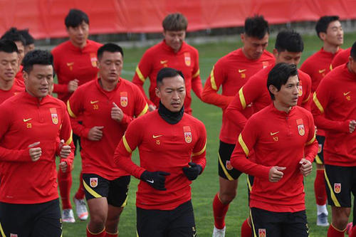 国足今年能踢过叙利亚吗,踢国足能挣钱吗