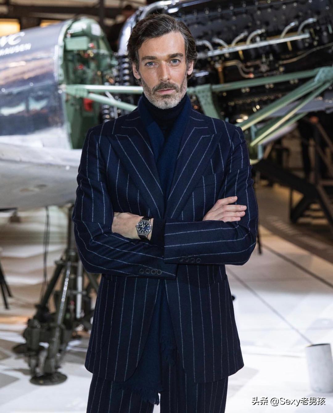 男士西装穿搭｜一件毛衫带来的温暖