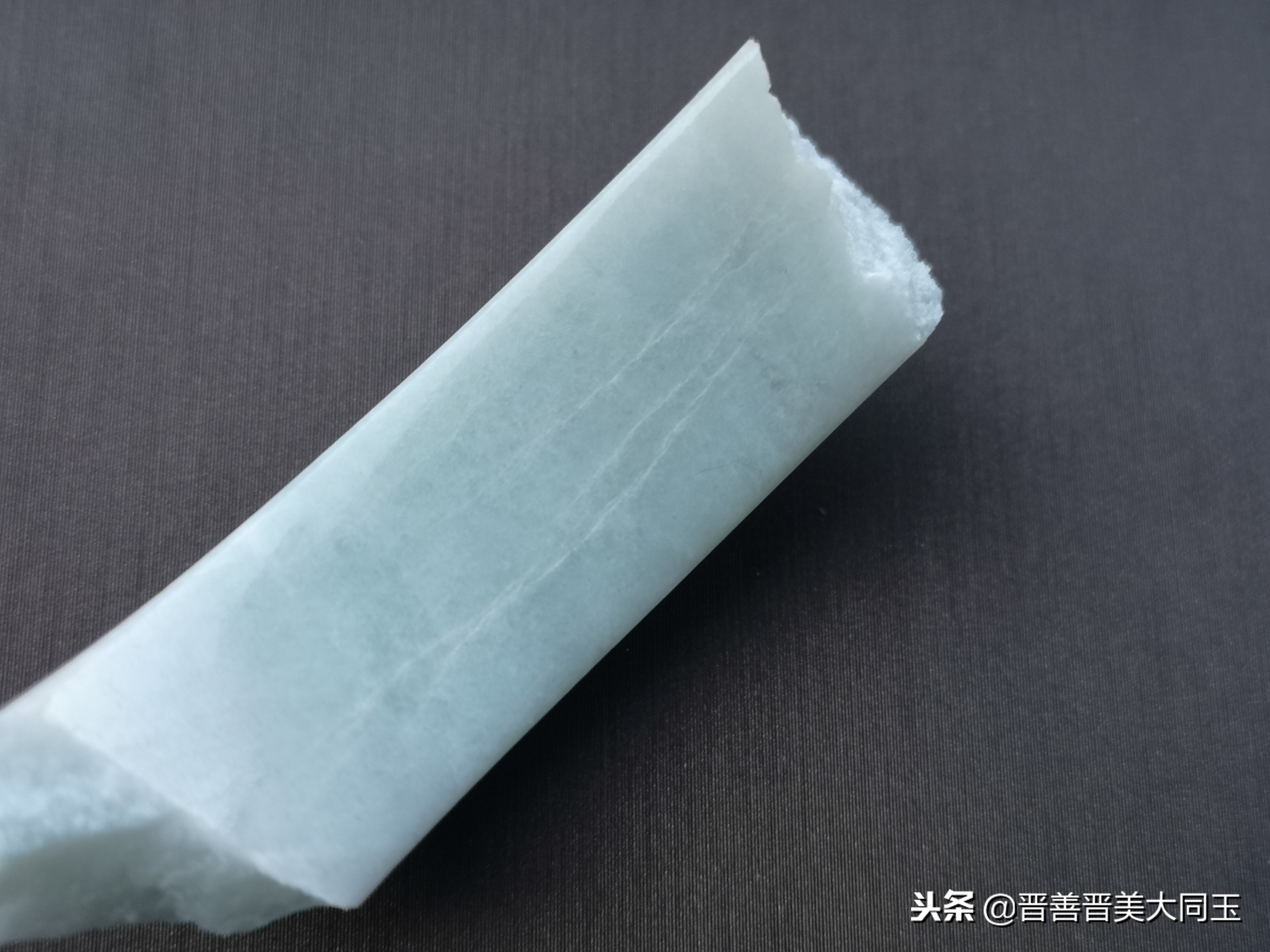 翡翠怎么分辨好坏的小视频,怎样判断翡翠是好的翡翠