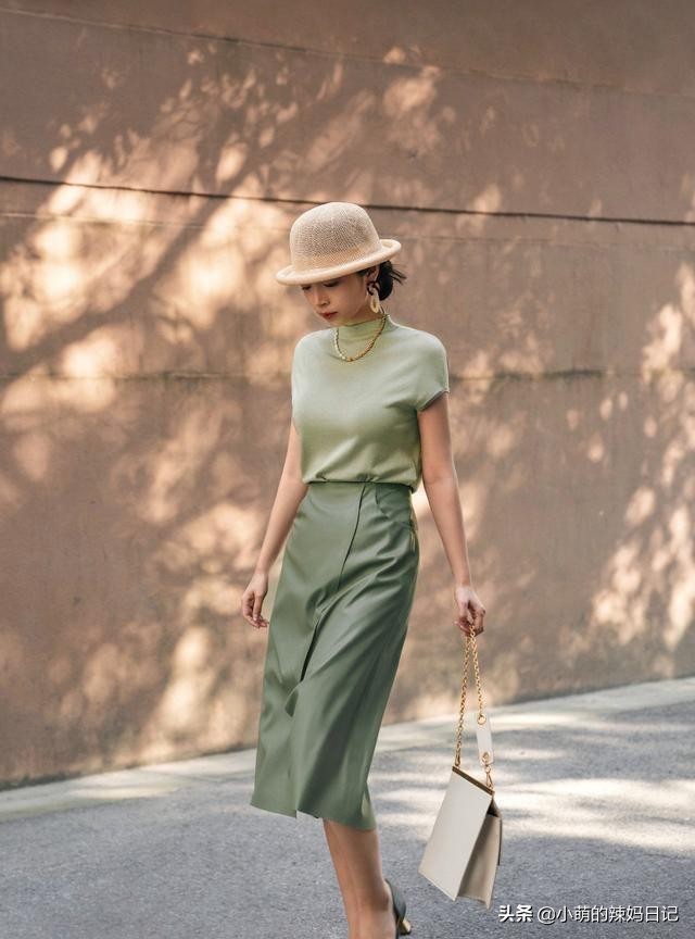 三木半身裙新款春秋,三木大码冬显瘦不规则毛呢半身裙