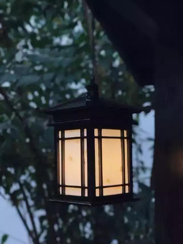 90后小伙花100万造房子,90后小伙花几千元装修500个平方