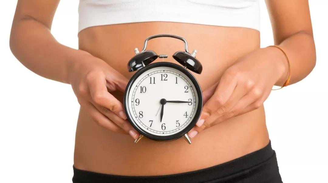 为什么人到周末特别困,周一到周五一直困是为啥