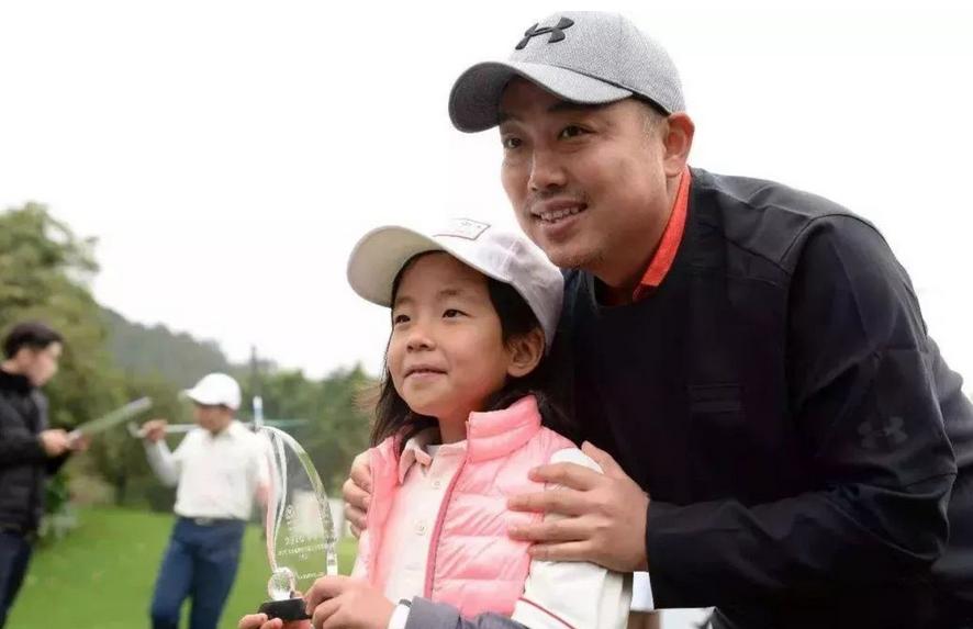 刘国梁和老婆王瑾的爱情故事,刘国梁和王瑾的爱情经历