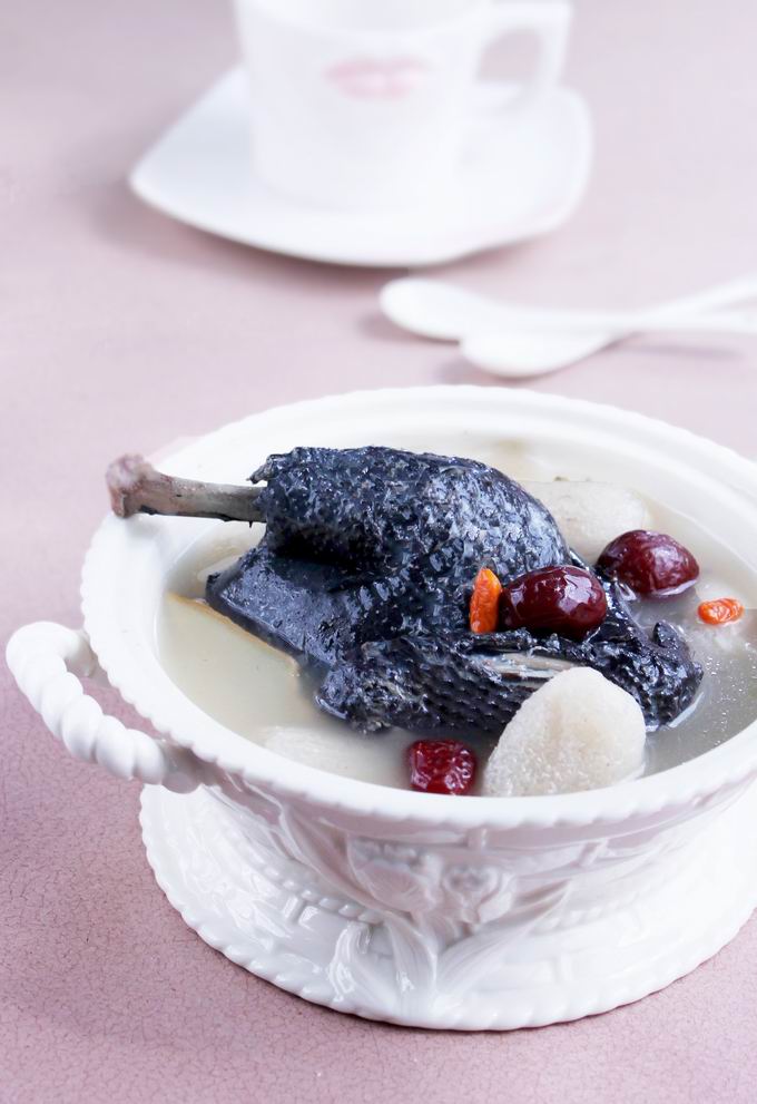 清炖鸡汤有腥味怎么办,炖鸡汤切记三不放的窍门