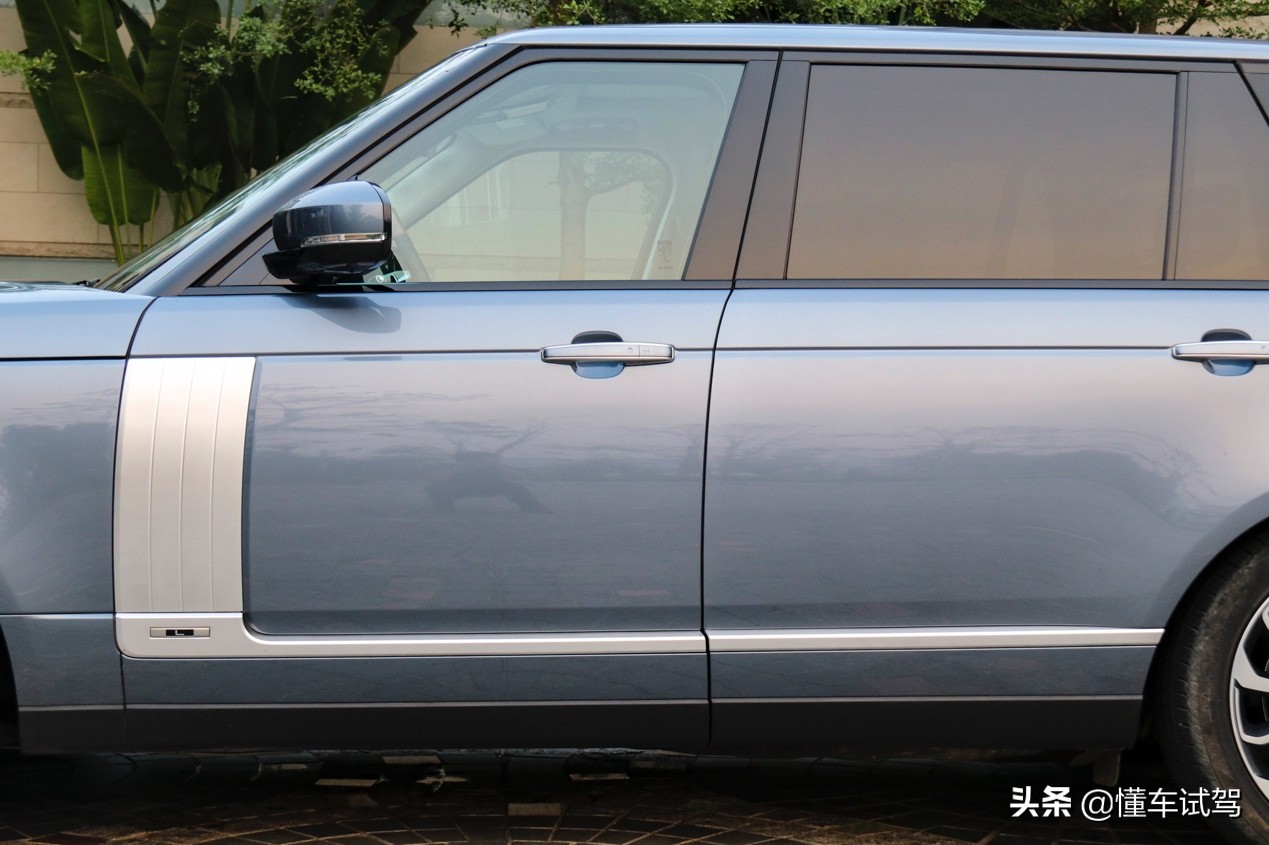 路虎揽胜sva曜夜运动版加长版试驾,14-17款路虎揽胜运动测评