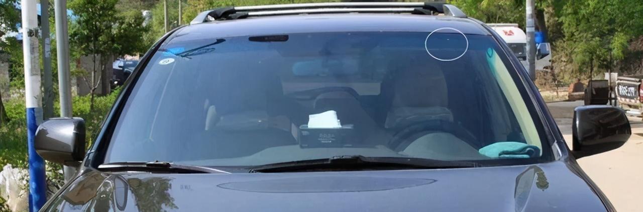 汽车挡风玻璃被石子刮花怎么修复,汽车挡风玻璃刮花了怎么修复