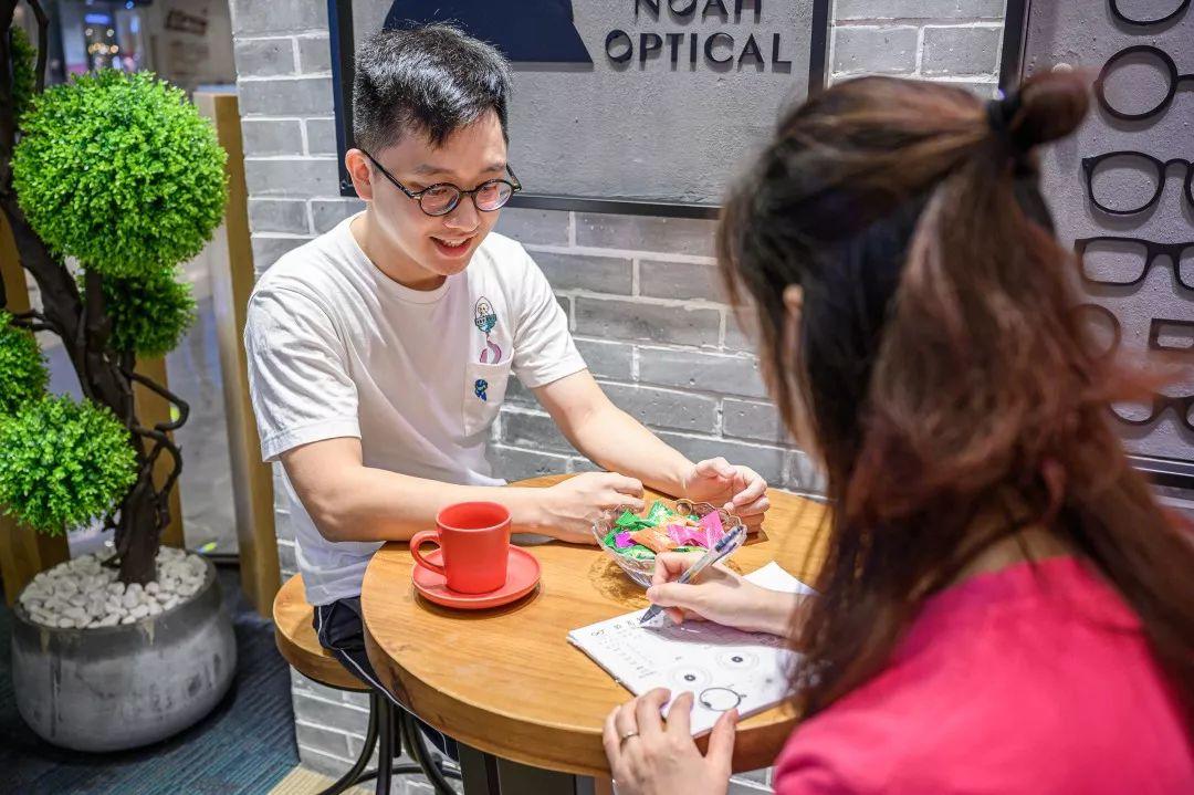 送镜框配镜,送镜框眼镜店