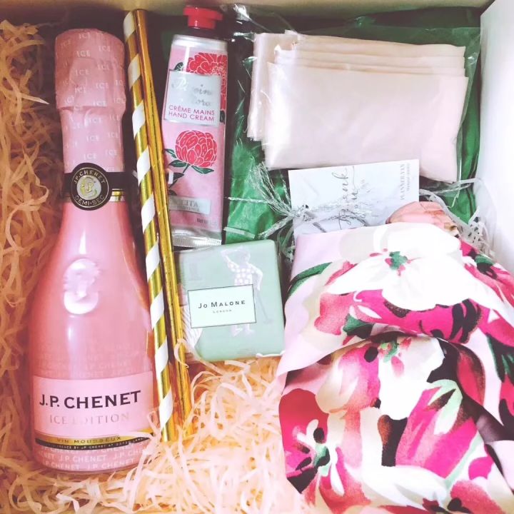 伴娘伴手礼搭配推荐平价,小众又高级的伴郎伴手礼