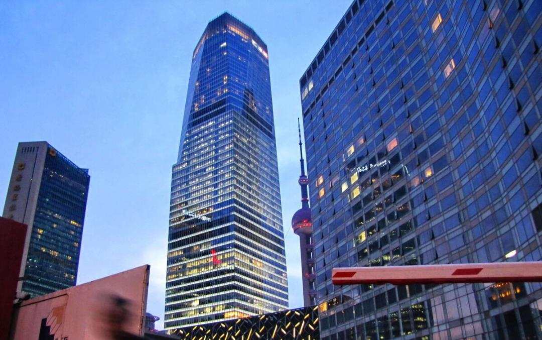 毕业就去北上广,本科毕业去北上广还是留在本地