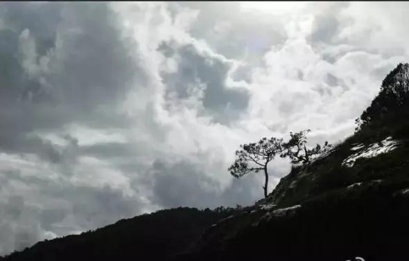 2015年9月9我上了剑川石宝山金顶寺