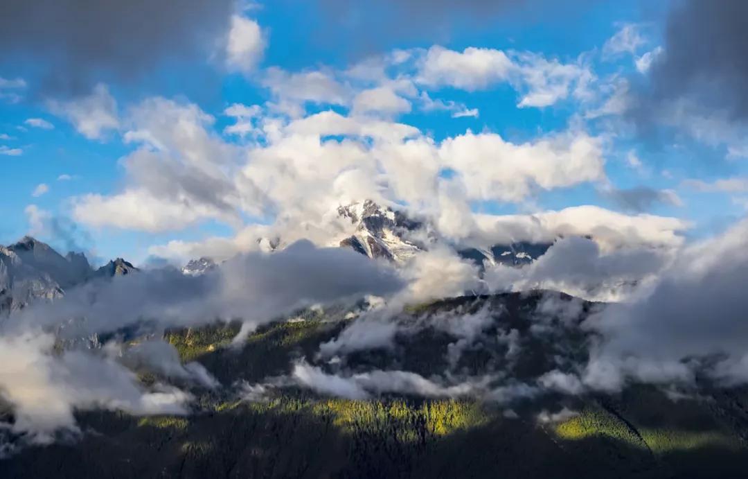美丽云南（第二季）|香格里拉深处最耀眼的明珠——美名：迪庆·德钦县