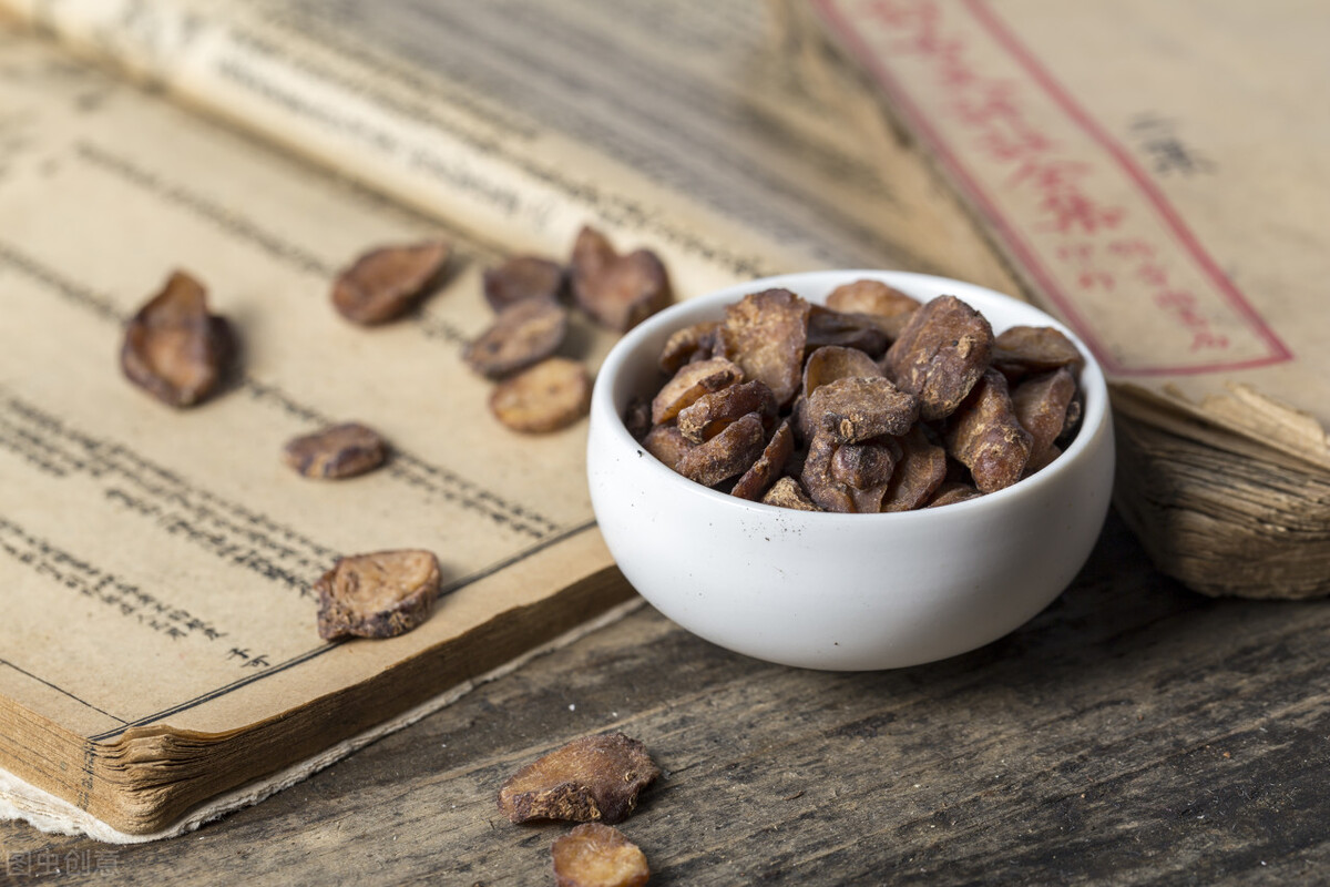 常出汗，阴囊潮湿，还有难闻异味？中医一方帮你恢复