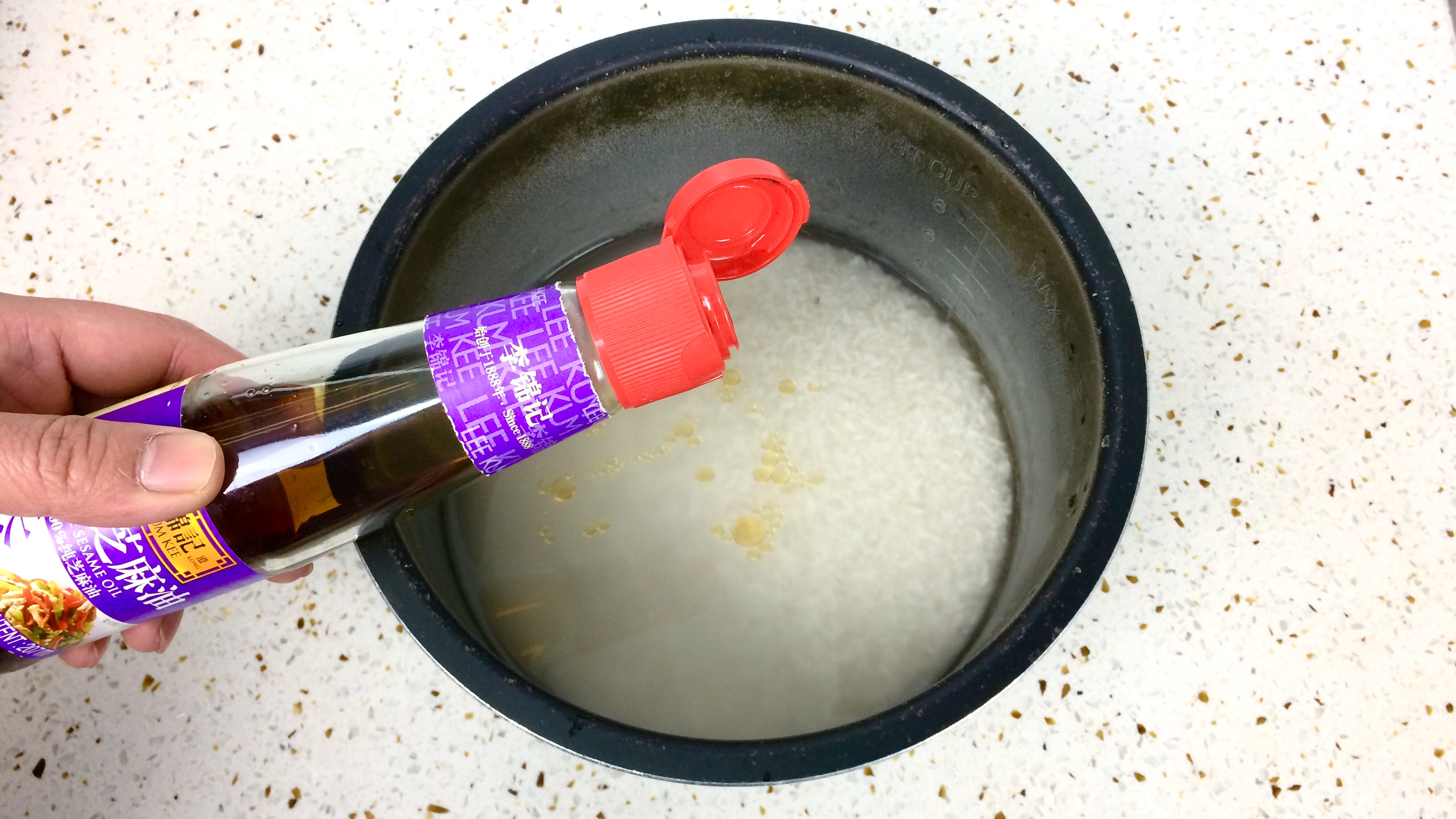 米饭喜欢吃硬的,米饭喜欢吃软的粘的