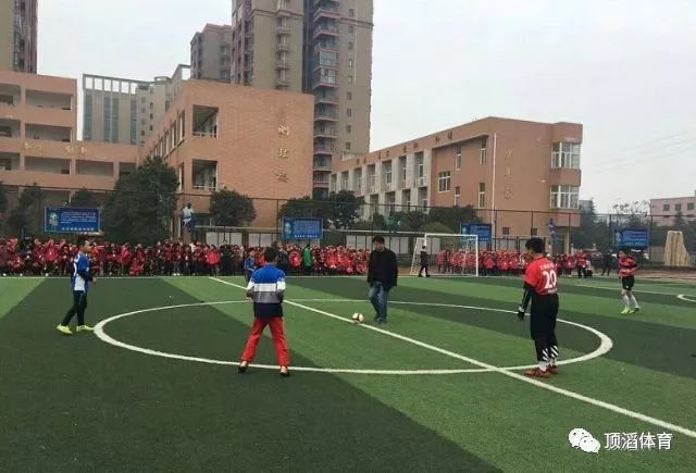 2022国际足坛发生的事,论中国足球的现状与未来论文