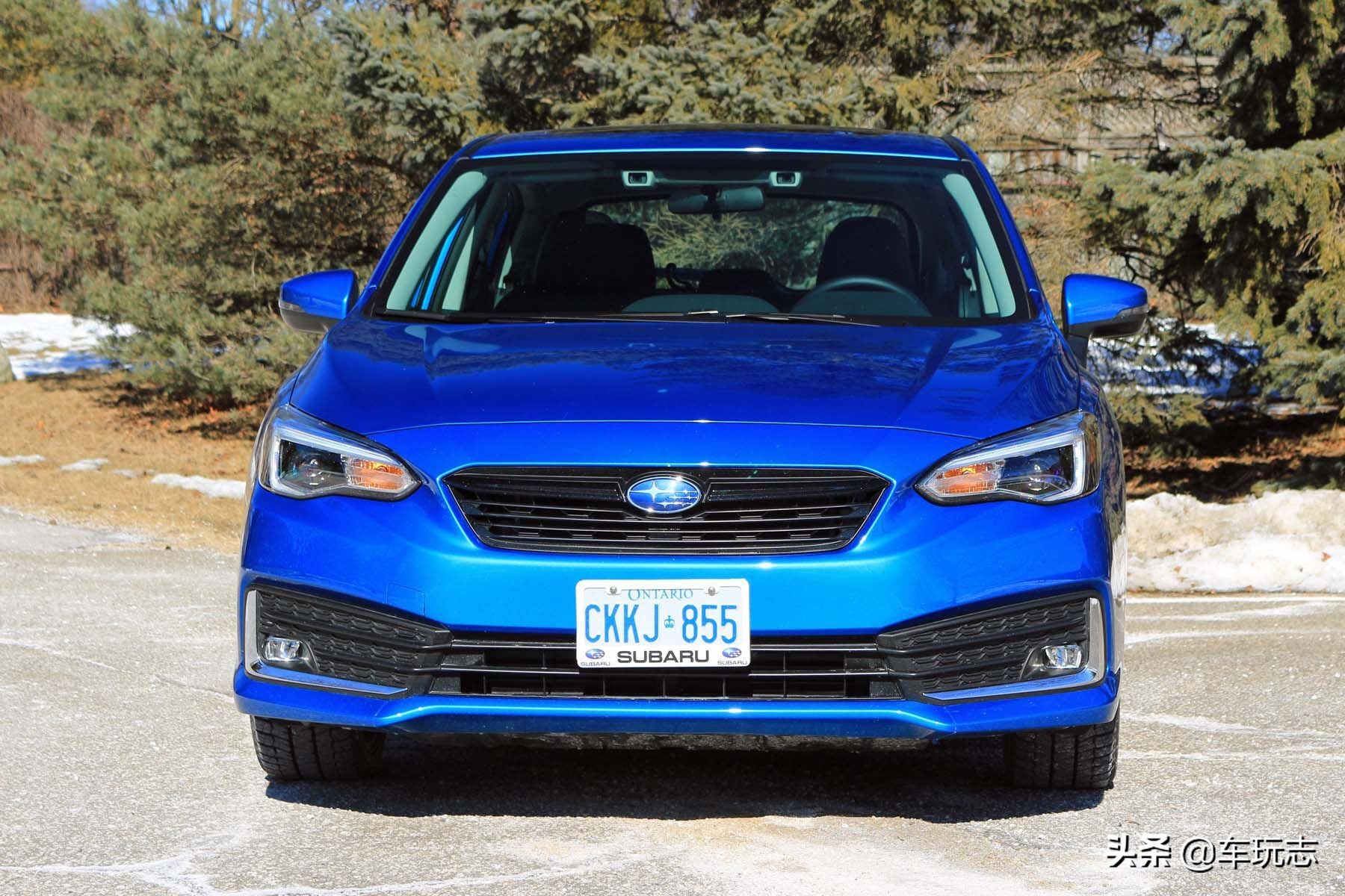 偶遇最新款斯巴鲁翼豹,2021款斯巴鲁翼豹两厢小钢炮