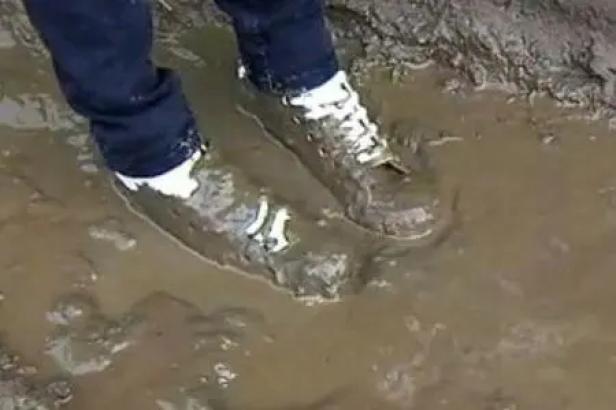 休闲运动鞋便宜没好货？硬核测试美国名牌、淘宝小米有品百元爆款