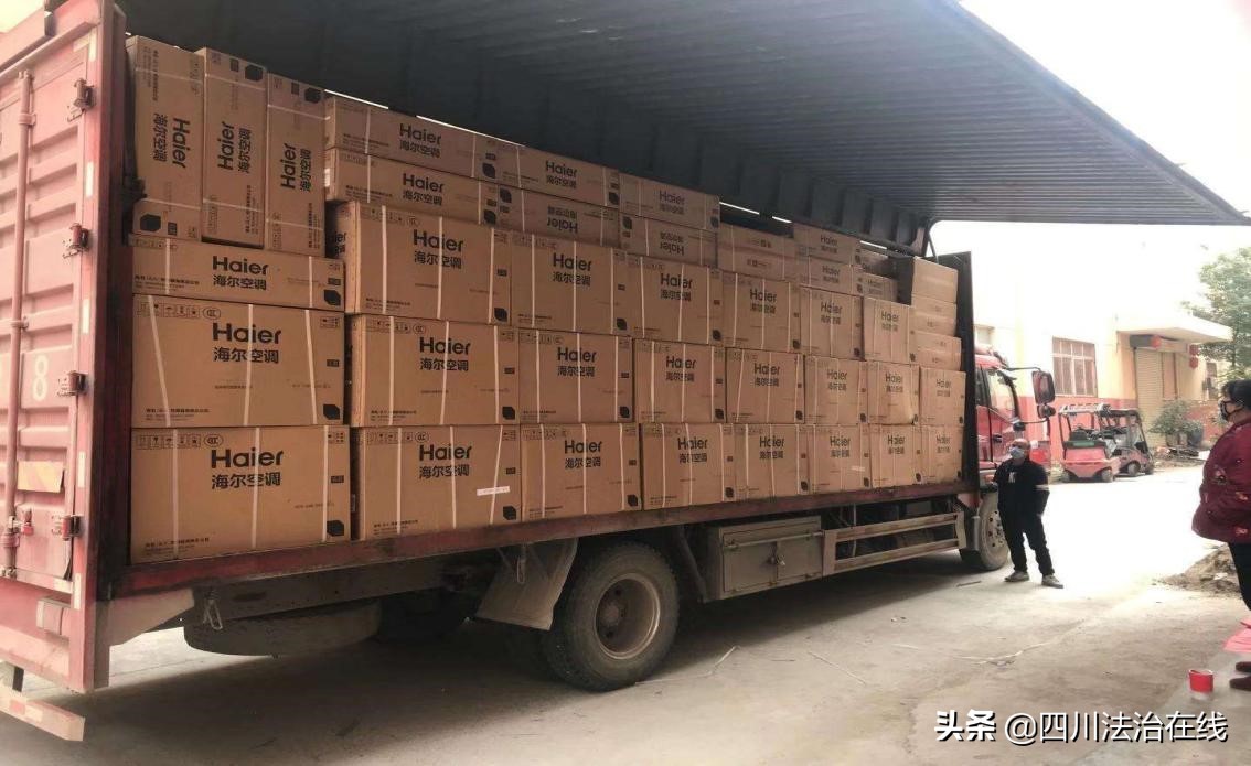 疫情阻击战中的身影,战疫中的环卫工作者