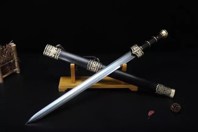 诗仙李白为什么被称为剑仙,历史中的李白真的是个剑客吗