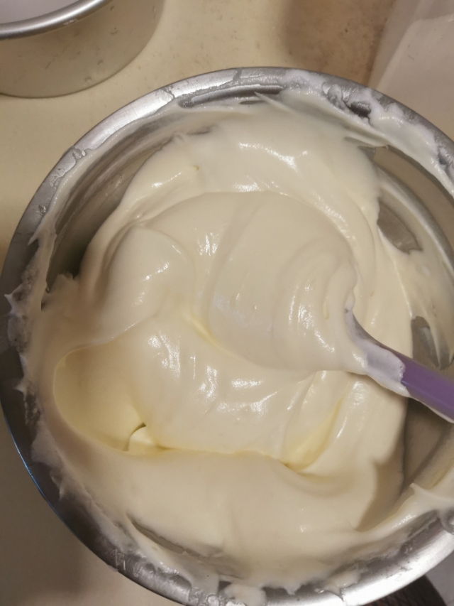 六寸戚风蛋糕配方,六寸戚风蛋糕塌陷原因