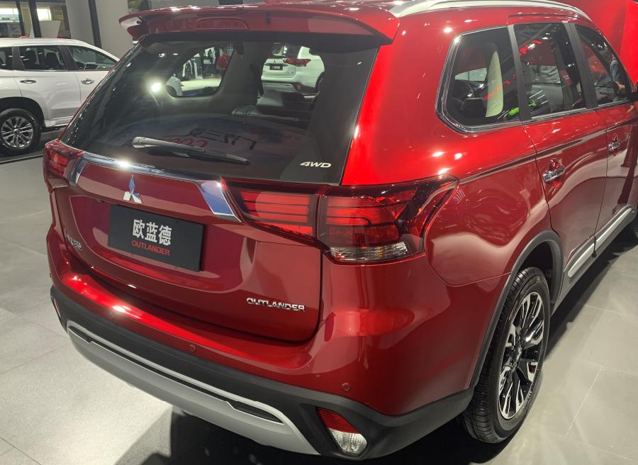 2022款全新欧蓝德2.5升四驱,21款欧蓝德两驱畅享5座