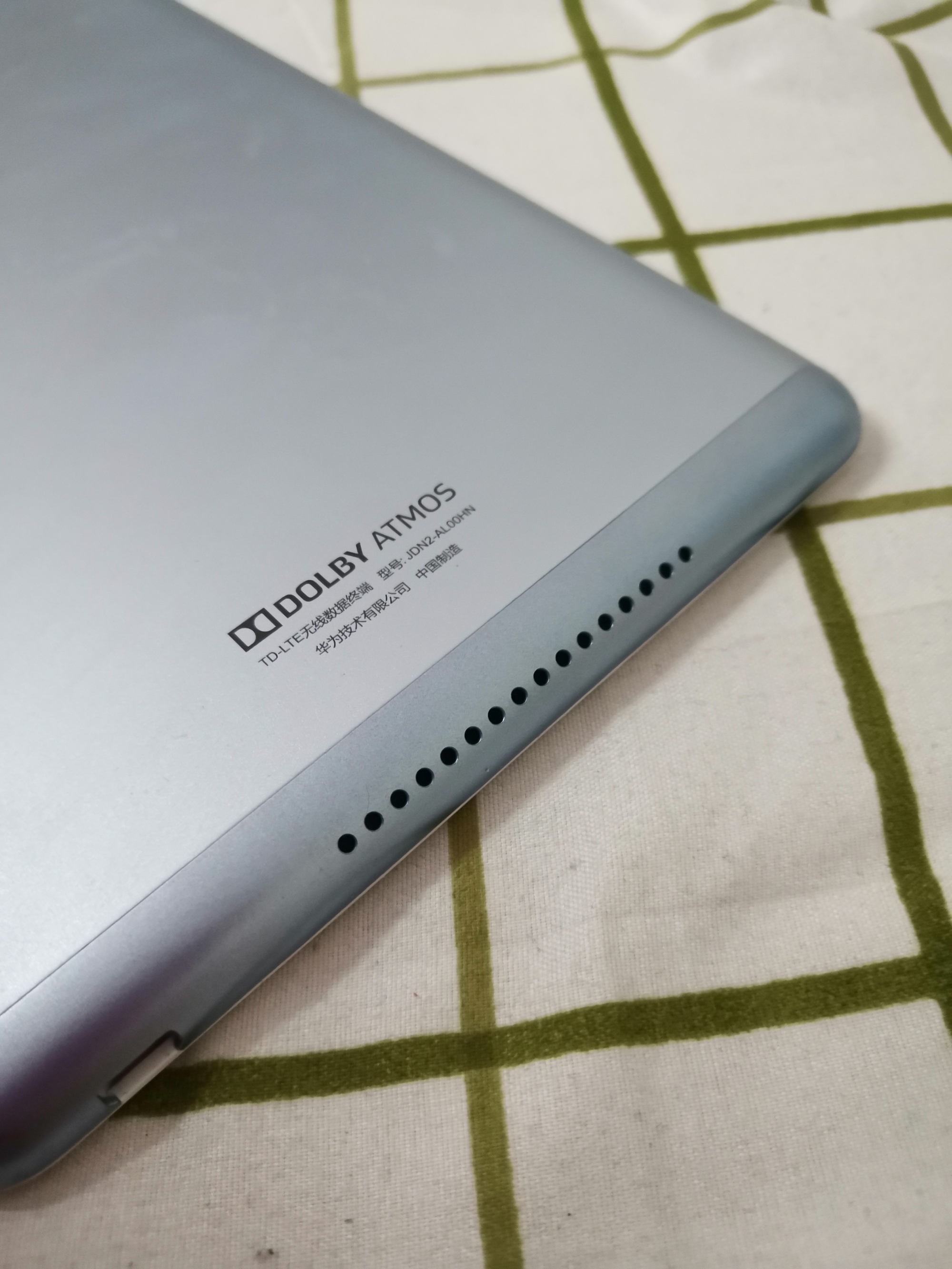 平板打游戏为什么不清晰,平板打游戏为什么不是全屏