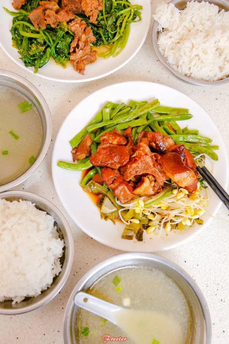 猪脚饭陪海口人长大，海口人陪猪脚饭老去