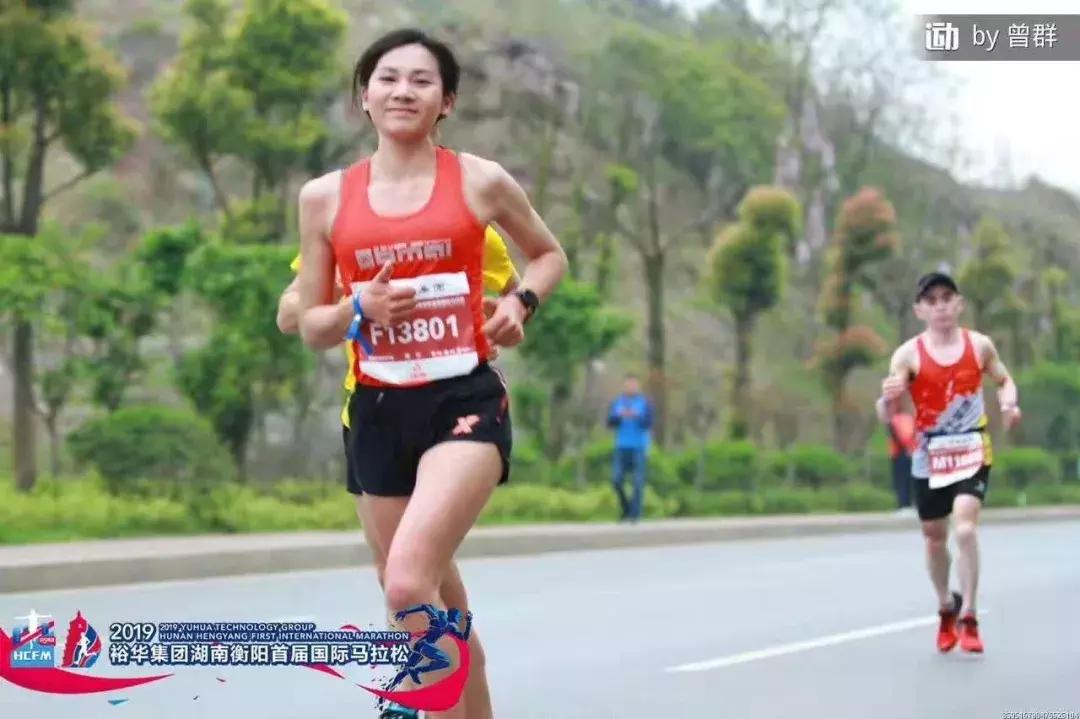 女子马拉松全马中国第一名,全马女生跑了37公里马拉松