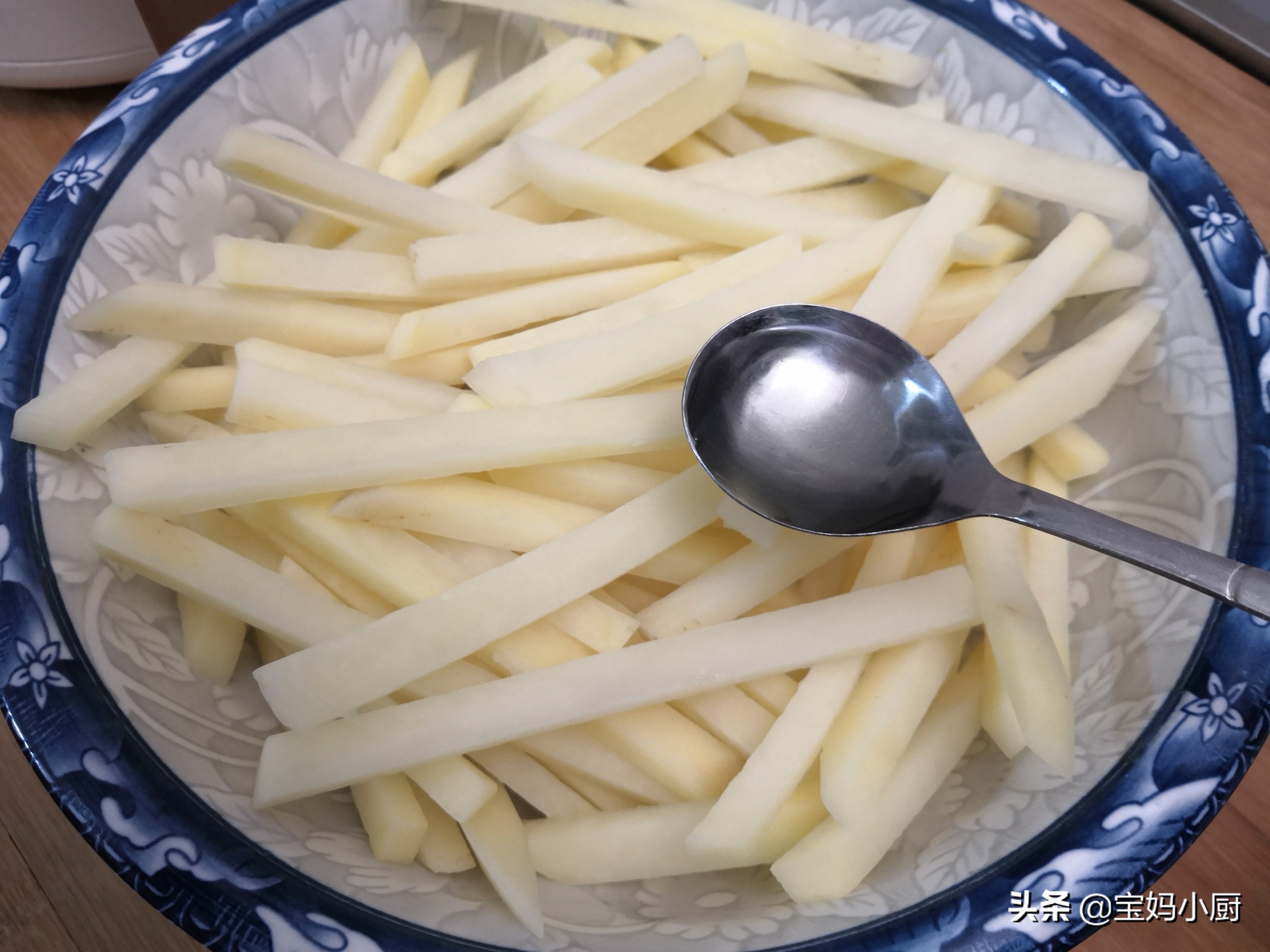 自制炸薯条再也不用到外面去吃啦,解馋小零食空气炸锅炸薯条