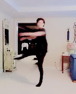 他因为跳芭蕾被霸凌自杀，男生跳芭蕾有什么错？