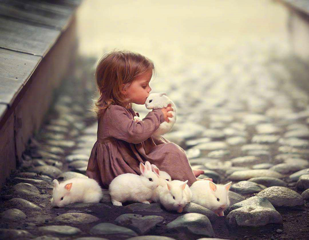 孩子喜欢模仿狗的动作怎么办,小孩模仿动物动作正常吗