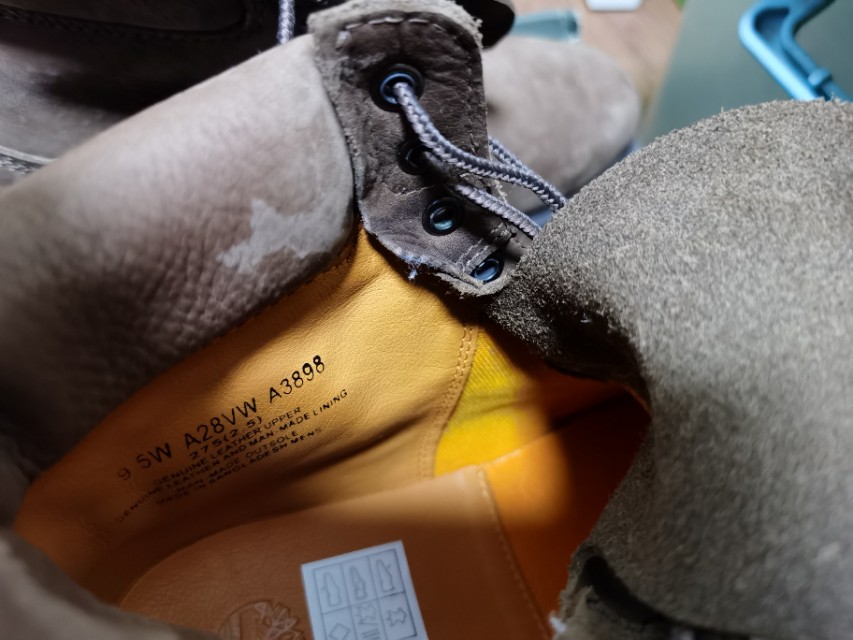 踢不烂大黄靴磨脚踝,踢不烂马丁靴磨脚吗