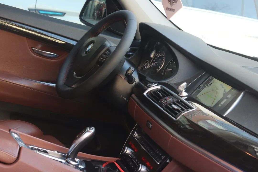 怪兽修车:翻新一辆11年破烂不堪的宝马GT,车况不忍直视