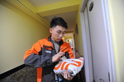 坐办公室不如跑外卖,坐办公室不如送外卖