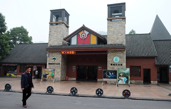 旅游蒸汽轨道观光小火车,中国最美的旅游观光小火车