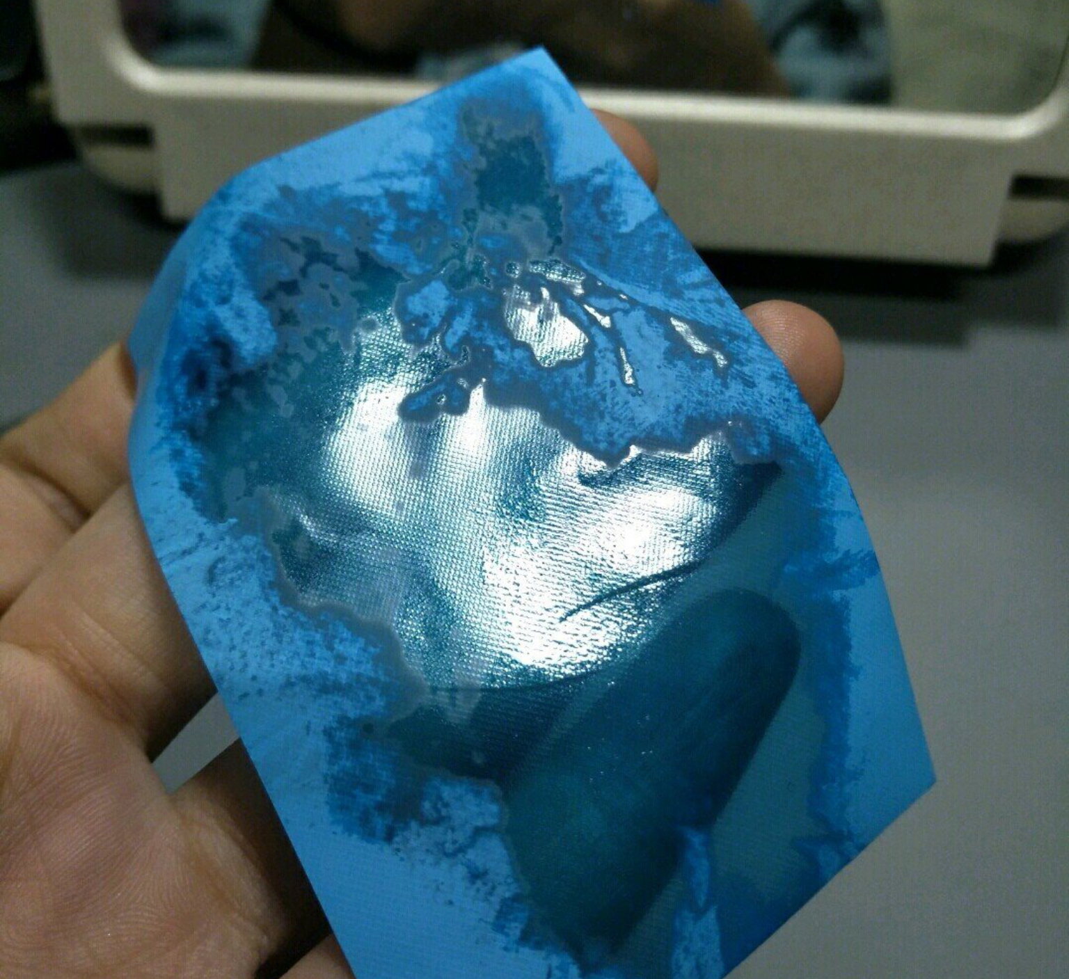 夏天化妆容易出油怎么办,夏天化妆不脱妆的技巧与步骤